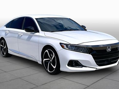 Used 2022 Honda Accord Sport image 3