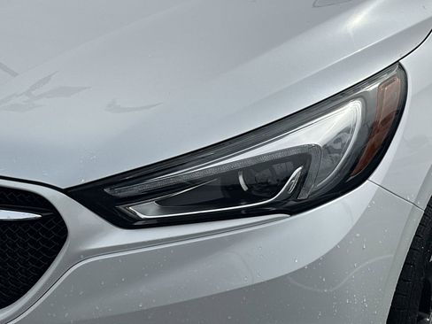 Used 2021 Buick Enclave Essence w/ Sport Touring Edition image 11