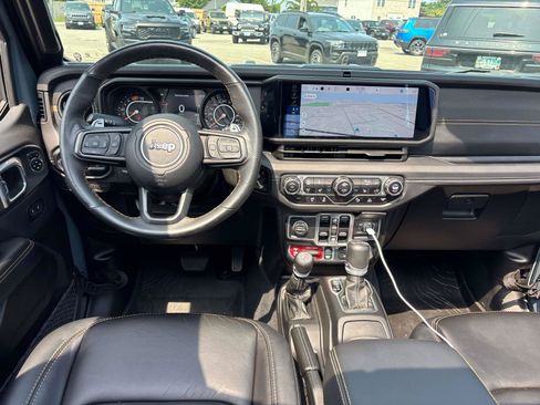 Used 2024 Jeep Wrangler Unlimited Rubicon 392 AWD/4WD image 13