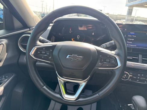 Used 2025 Chevrolet Trax ACTIV w/ Driver Confidence Package image 18