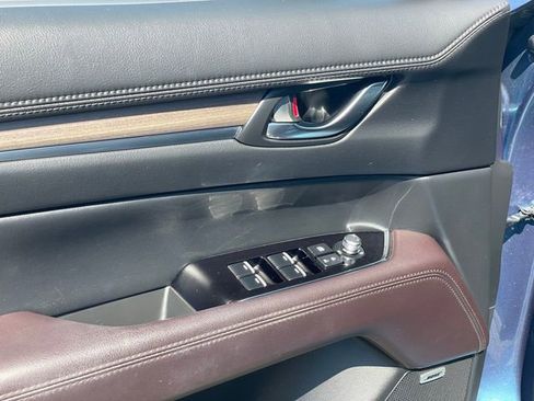 Used 2022 MAZDA CX-5 Signature image 11