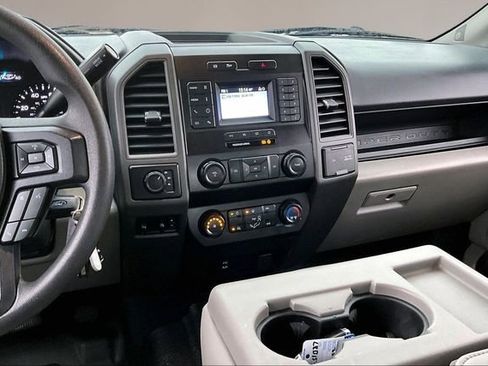 Used 2022 Ford F350 XL w/ Power Equipment Group image 9