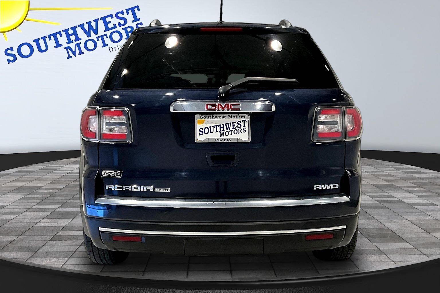 Used 2017 GMC Acadia Limited SLT AWD/4WD image 6
