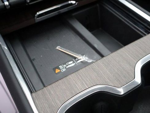 New 2026 GMC Acadia Denali w/ Super Cruise Package image 32