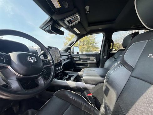 Used 2024 RAM 2500 Laramie w/ Sport Appearance Package image 14