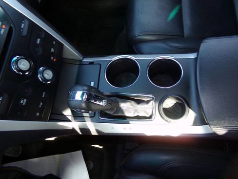 Used 2013 Ford Explorer XLT image 50