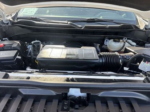 Used 2025 Chevrolet Silverado 1500 LT Trail Boss w/ Convenience Package II AWD/4WD image 30