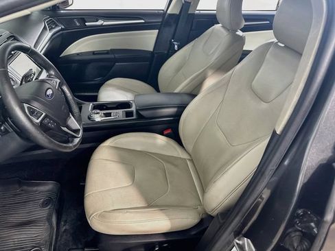 Used 2017 Ford Fusion Titanium AWD/4WD image 22