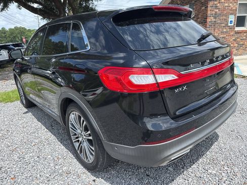 Used 2016 Lincoln MKX Reserve w/ Luxury Package FWD image 5