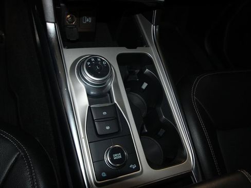 Used 2022 Ford Explorer Limited w/ Equipment Group 301A image 20