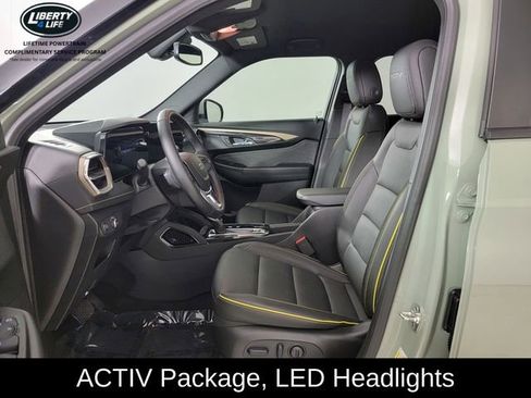 Used 2025 Chevrolet TrailBlazer ACTIV w/ Convenience Package FWD image 13