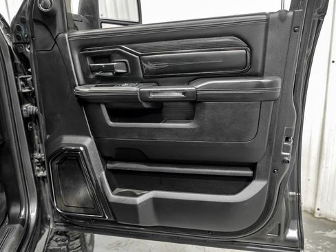 Used 2024 RAM 3500 Limited AWD/4WD image 47