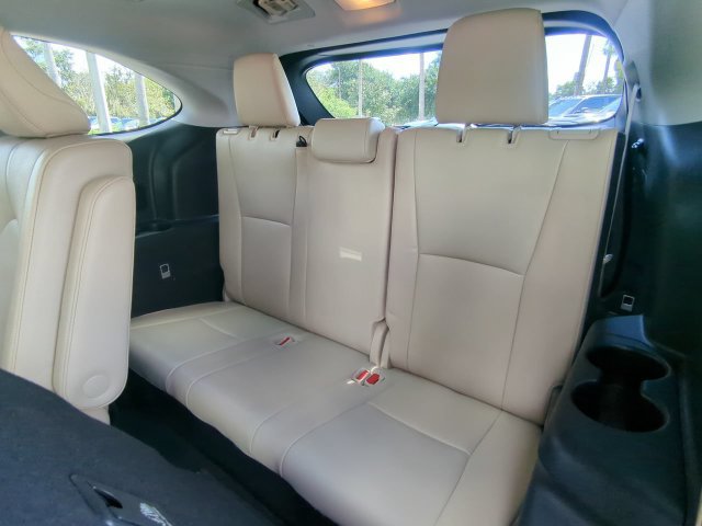 Used 2023 Toyota Highlander Limited FWD image 16