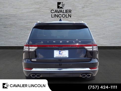 Used 2026 Lincoln Aviator Reserve AWD/4WD image 3