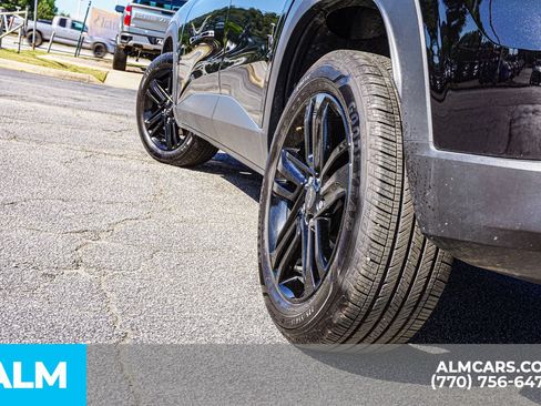 Used 2025 Chevrolet Trax ACTIV w/ Sunroof Package FWD image 13