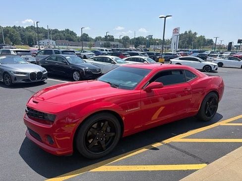 Used 2011 Chevrolet Camaro SS w/ RS Package RWD image 2