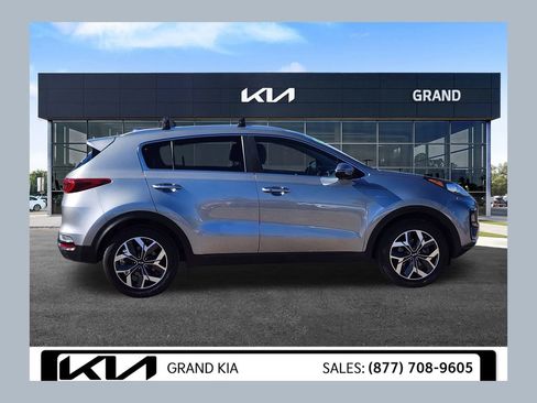 Used 2020 Kia Sportage EX image 1