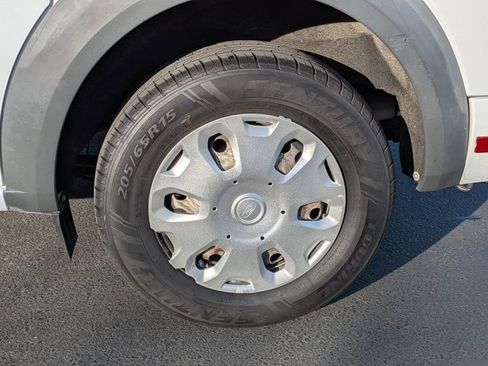 Used 2013 Ford Transit Connect XLT image 22