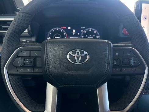 New 2025 Toyota Tacoma TRD Off-Road image 21