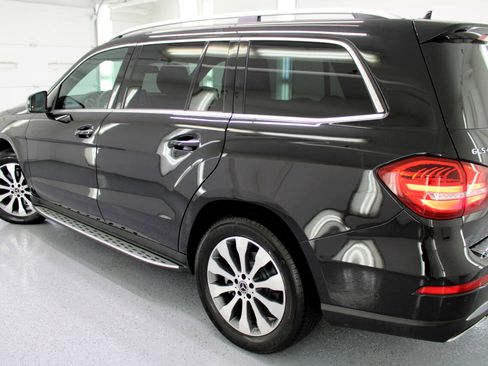 Used 2018 Mercedes-Benz GLS 450 4MATIC w/ Premium Package image 16