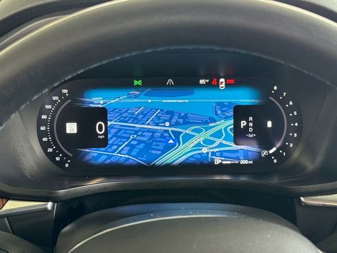 Certified 2023 Volvo XC60 B5 Plus AWD/4WD image 24