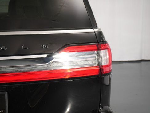 Used 2019 Lincoln Navigator Black Label image 15