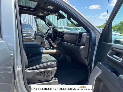 Used 2025 Chevrolet Silverado 3500 High Country w/ High Country Premium Package AWD/4WD image 26