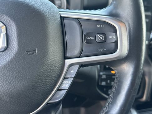 Used 2020 RAM 1500 Big Horn AWD/4WD image 25