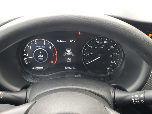 Certified 2021 Nissan Kicks SV image 24