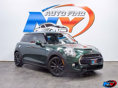 Used 2017 MINI Cooper S image 9