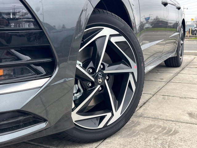 New 2026 Hyundai Sonata SEL AWD/4WD image 2