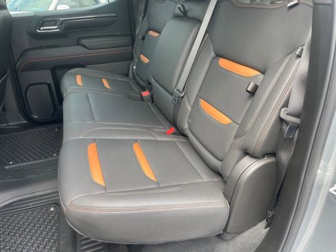 Used 2024 GMC Sierra 1500 AT4 w/ Technology Package AWD/4WD image 22
