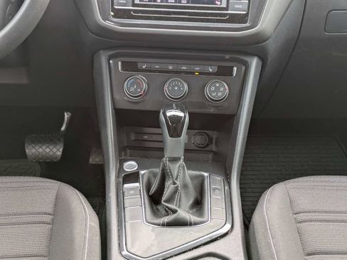 Used 2023 Volkswagen Tiguan S image 20