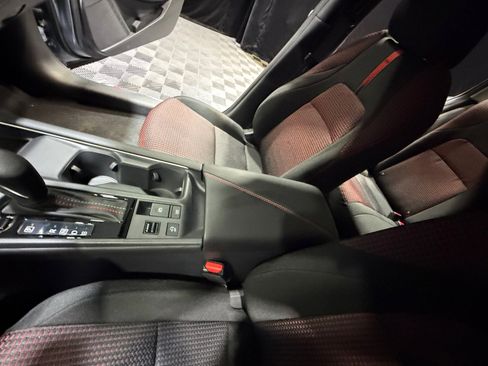 New 2026 Nissan Sentra SR w/ Floor Mat Package FWD image 15