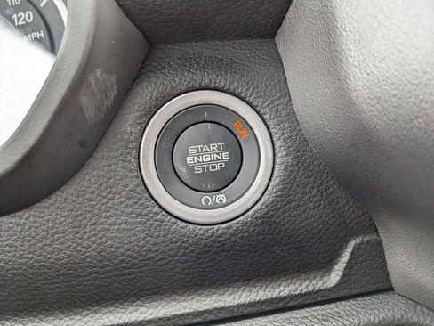 New 2026 RAM 1500 4x4 Crew Cab image 31