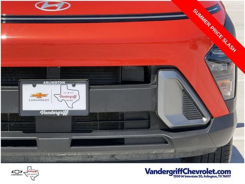 Used 2024 Hyundai Kona SEL FWD image 8