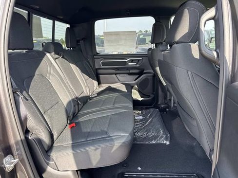 New 2026 RAM 1500 4x4 Crew Cab image 10