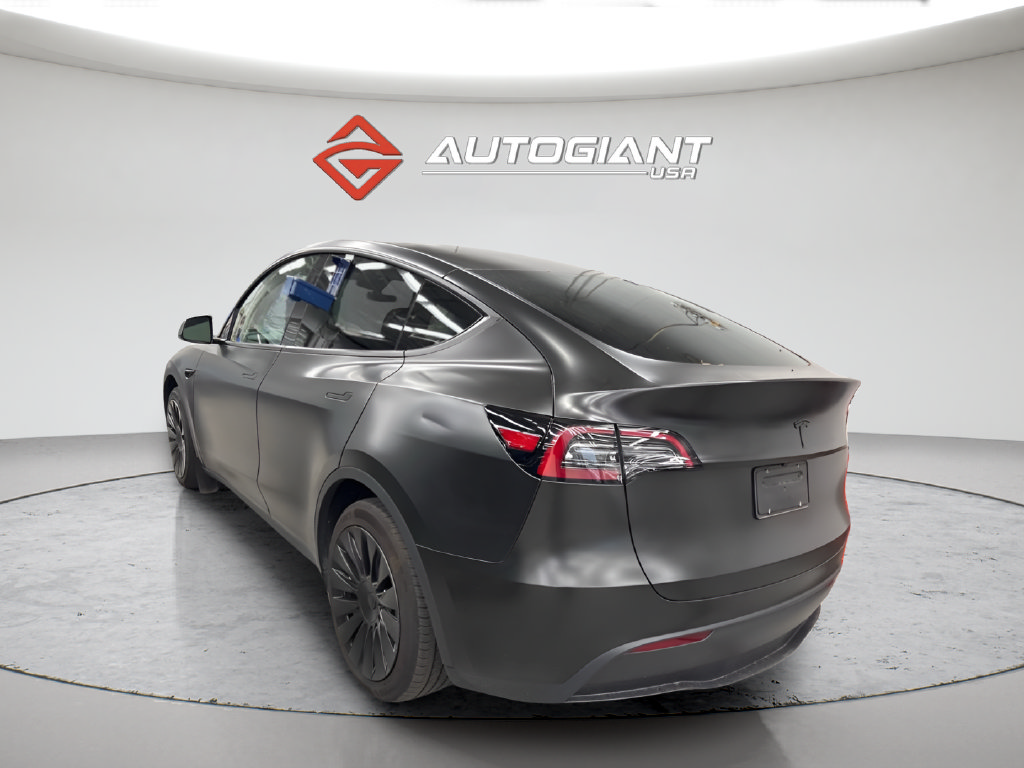 Used 2025 Tesla Model Y Long Range RWD image 2
