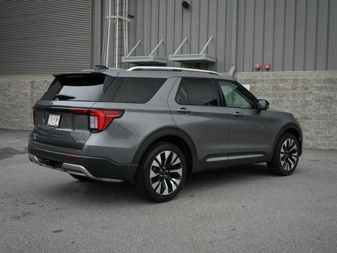 New 2026 Ford Explorer Platinum w/ LUX Leather Package image 18
