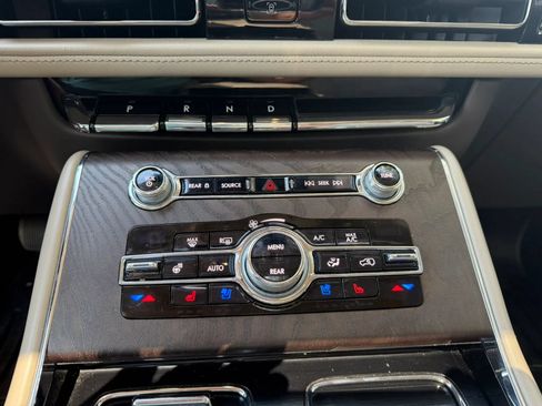 Used 2020 Lincoln Aviator Reserve w/ Equipment Group 202A AWD/4WD image 10