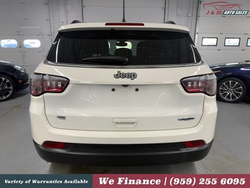 Used 2021 Jeep Compass Latitude w/ Convenience Group FWD image 9