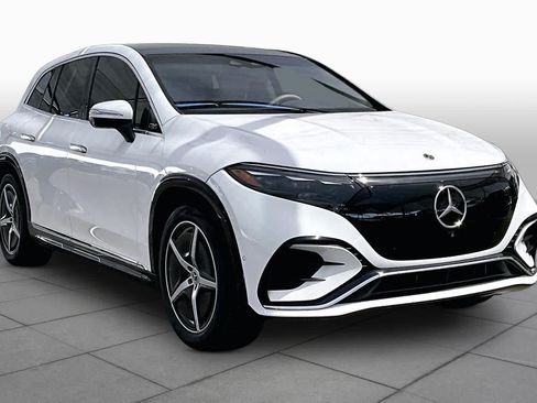 Used 2023 Mercedes-Benz EQS 580 4MATIC SUV image 2