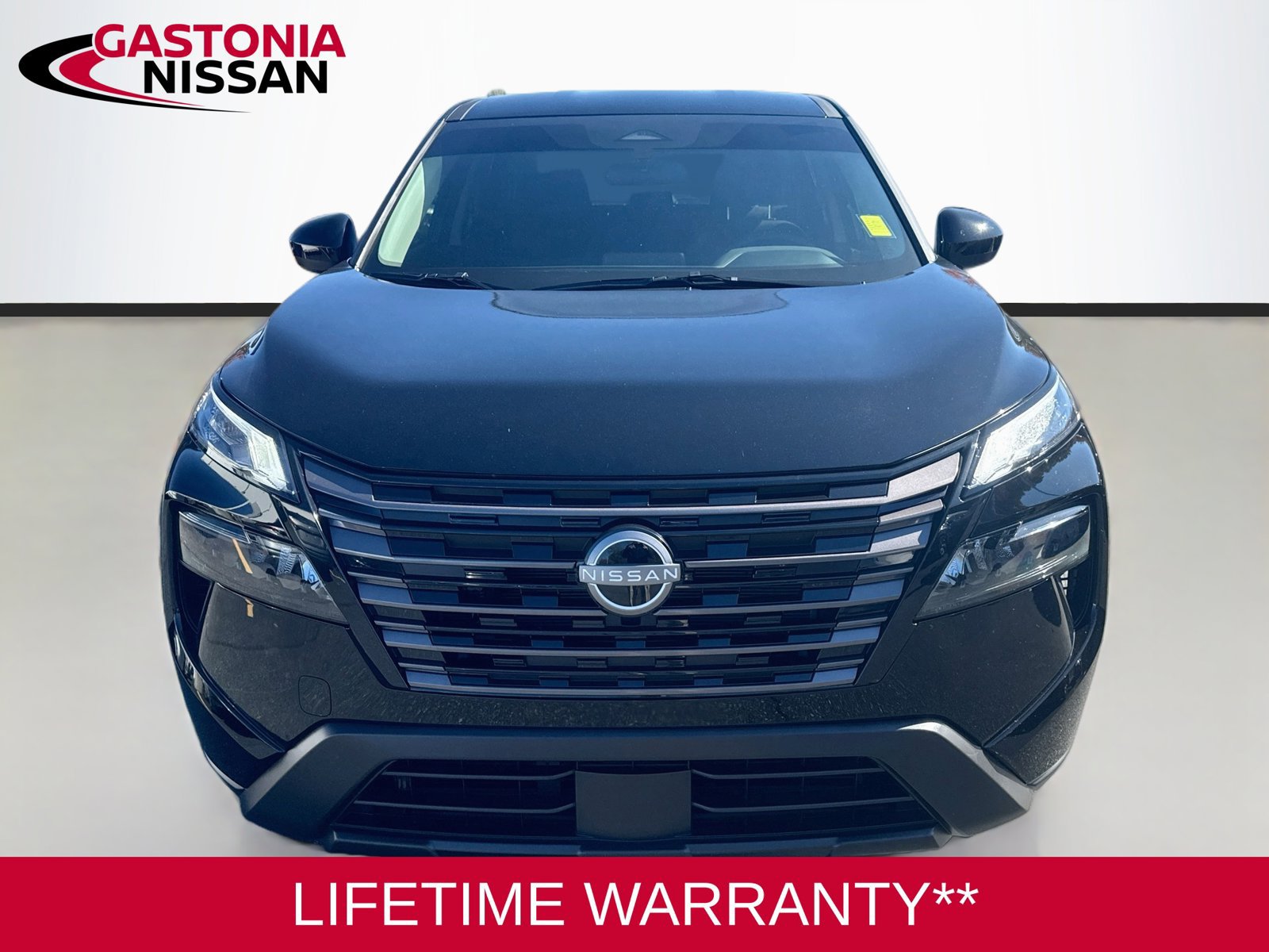 Used 2026 Nissan Rogue SV w/ Cold Weather Package FWD image 2