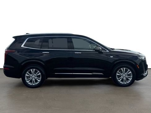 Certified 2024 Cadillac XT6 Luxury w/ LPO, Floor Liner Package AWD/4WD image 6