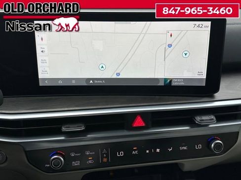 Used 2024 Kia Sorento SX image 17