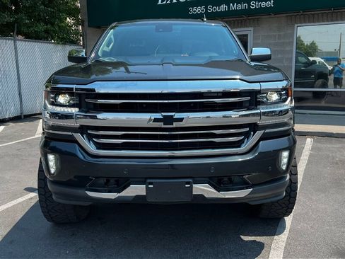 Used 2018 Chevrolet Silverado 1500 High Country AWD/4WD image 2