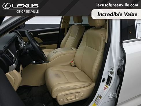 Used 2019 Toyota Highlander XLE image 20