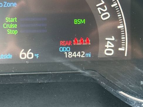 Used 2024 Toyota RAV4 XLE image 16