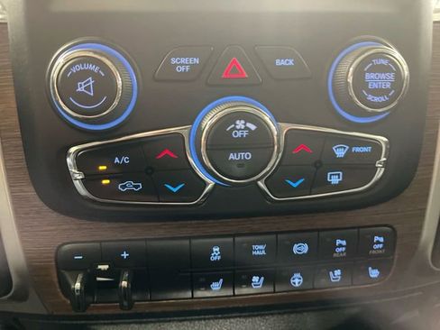 Used 2016 RAM 3500 Laramie w/ Cold Weather Group AWD/4WD image 19