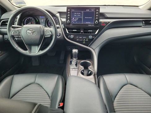 Used 2022 Toyota Camry SE w/ Audio Upgrade Package image 17